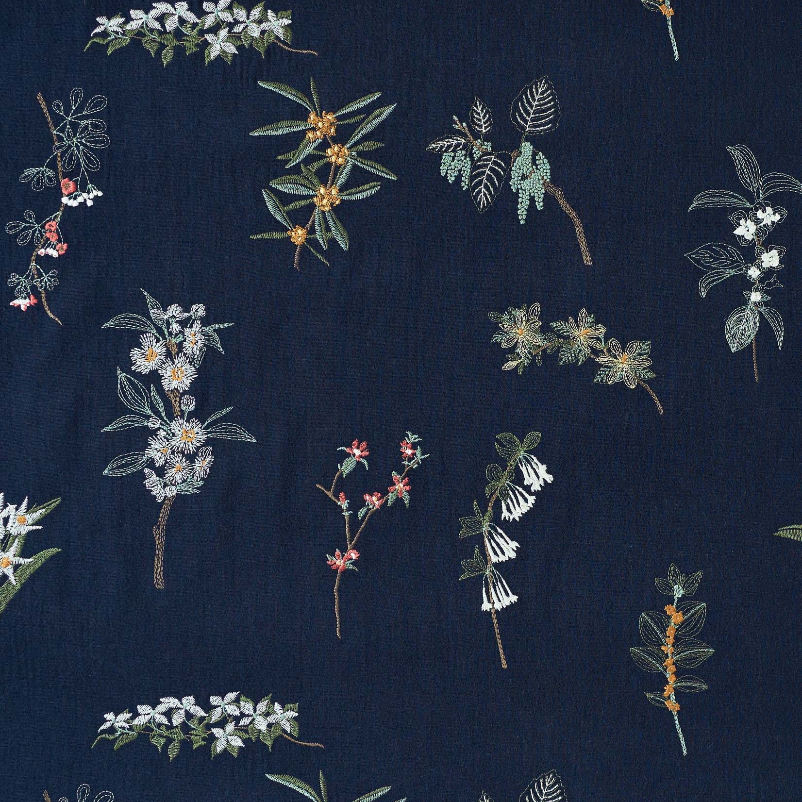 【Textile】果実花の刺繍生地