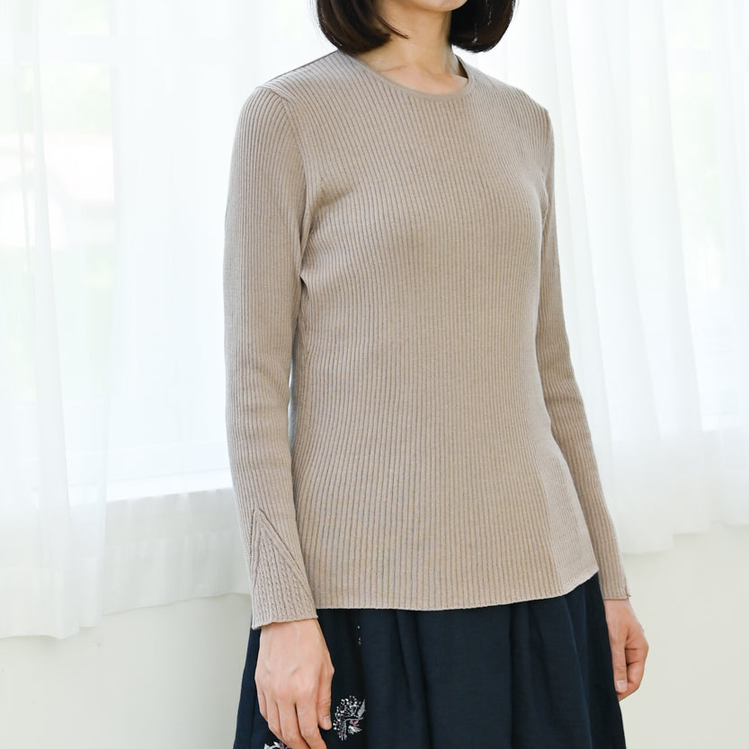 〈高品質シルク&スーピマ超長綿〉〈洗えるニット〉〈通年着られる〉袖口模様編み シルクコットンの長袖プルオーバー (mub913)
