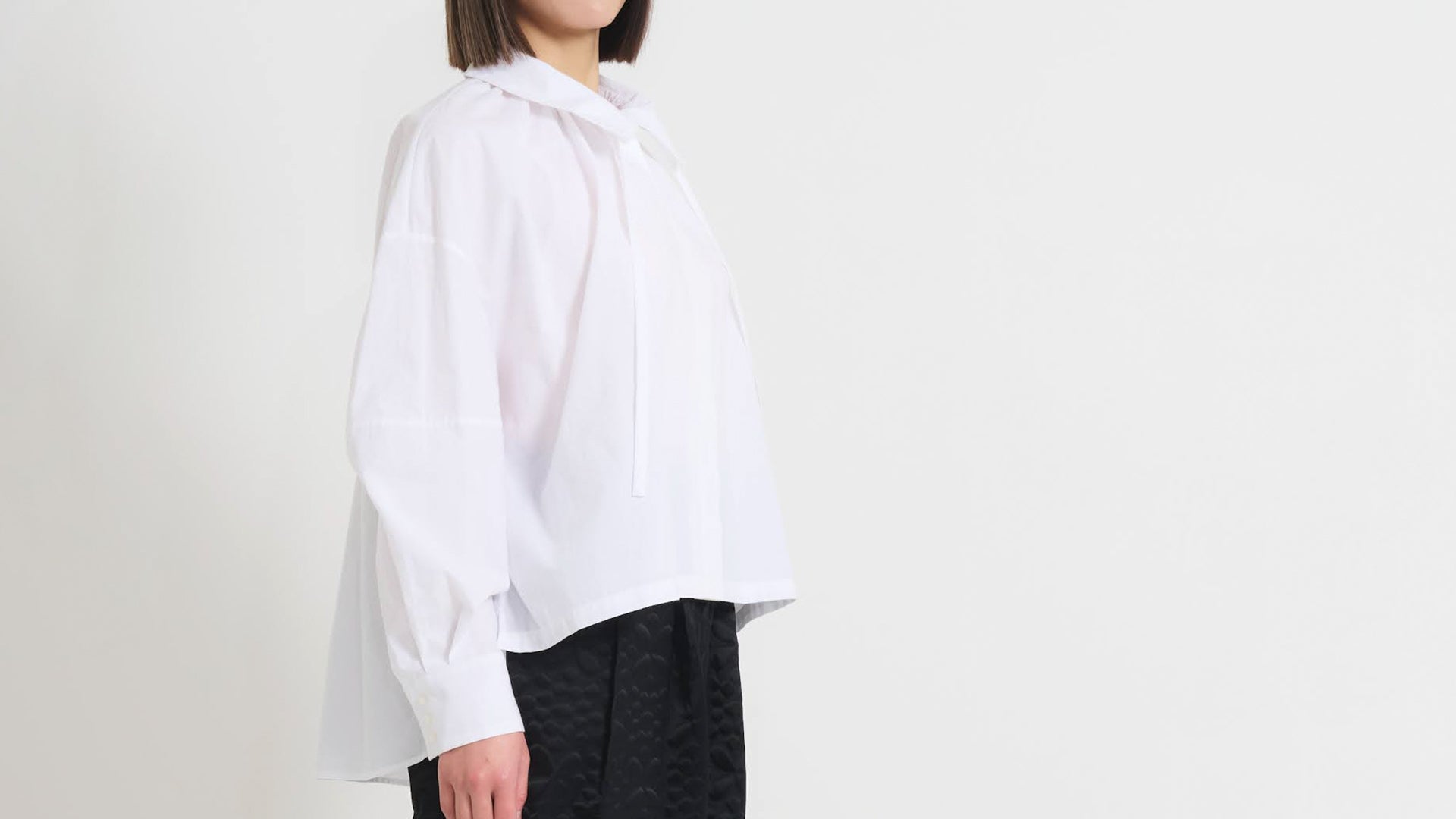 muucのブラウス、どれが私に合う？人気3アイテムを比べてみました