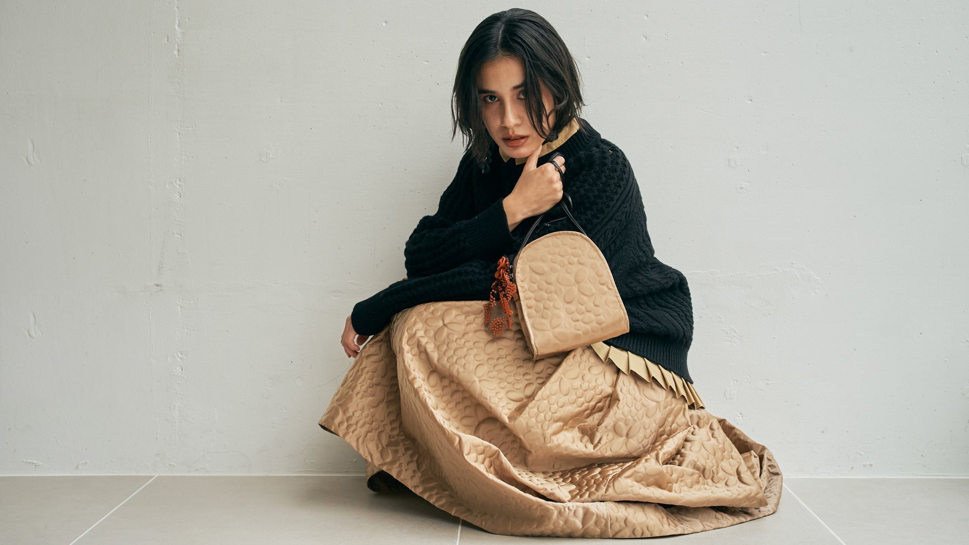 【スタイリング】クリスマスギフトにも。一日中、身に着けたくなる上品なポシェット