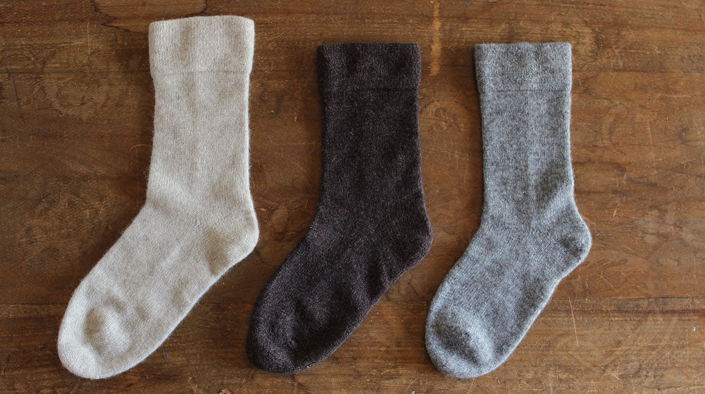 就労支援事業所と作る「ニットの靴下」の商品開発の話–【AND WOOL】の雇用創出プロジェクト–