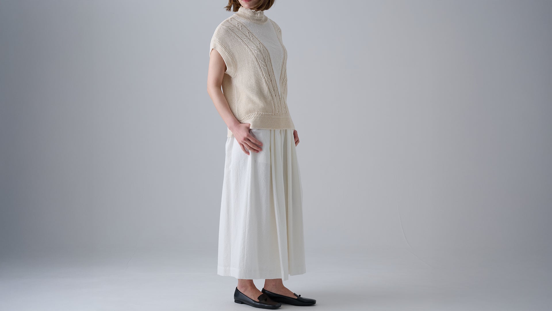 【muucスタイリング】着心地が抜群で見た目爽やかなホワイトスタイル