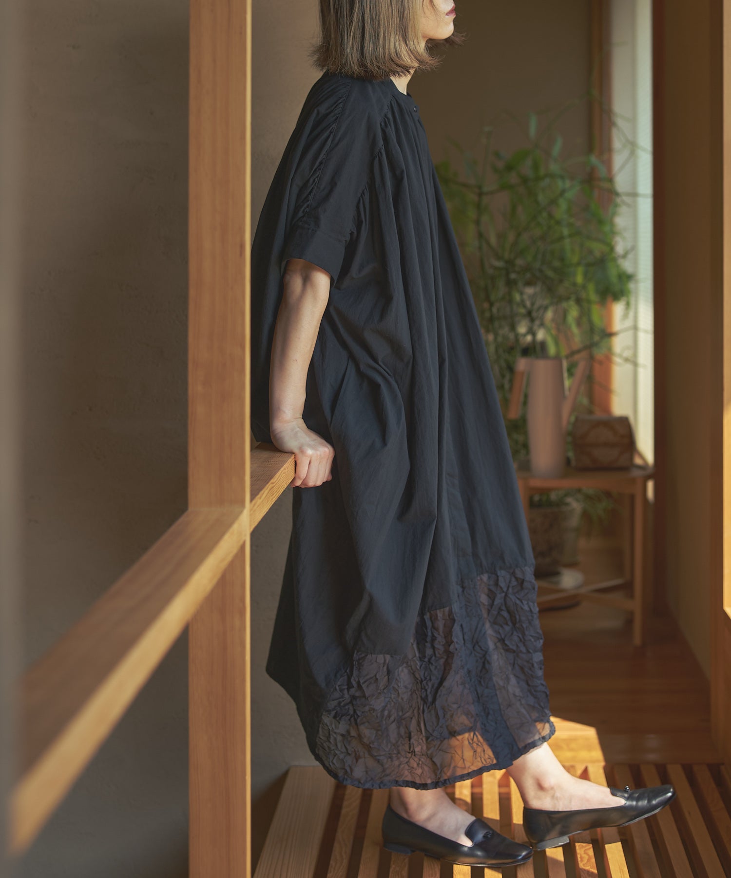 キャッチ加工フレンチスリーブワンピース (mun608) – WOOL STUDIO