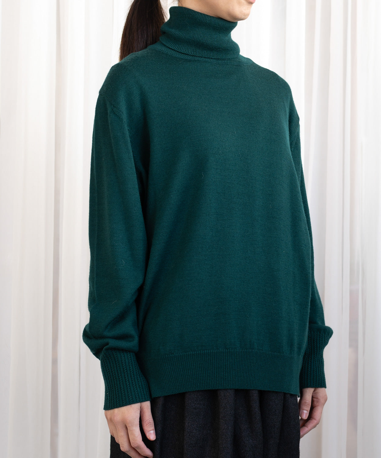 美品 ヴィンス メリノウールアルパカタートルネックニット ケーブル編み グレー 美品 ヴィンス メリノウールアルパカタートルネックニット ケーブル