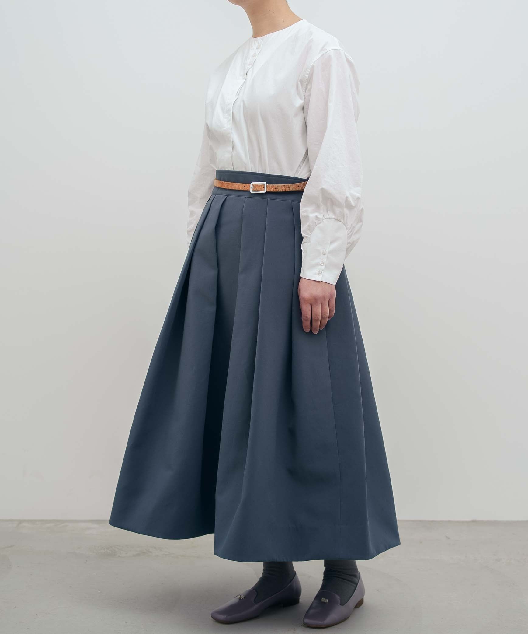 トリプルクロス タックフレアスカート｜軽くてふっくらした三重織り