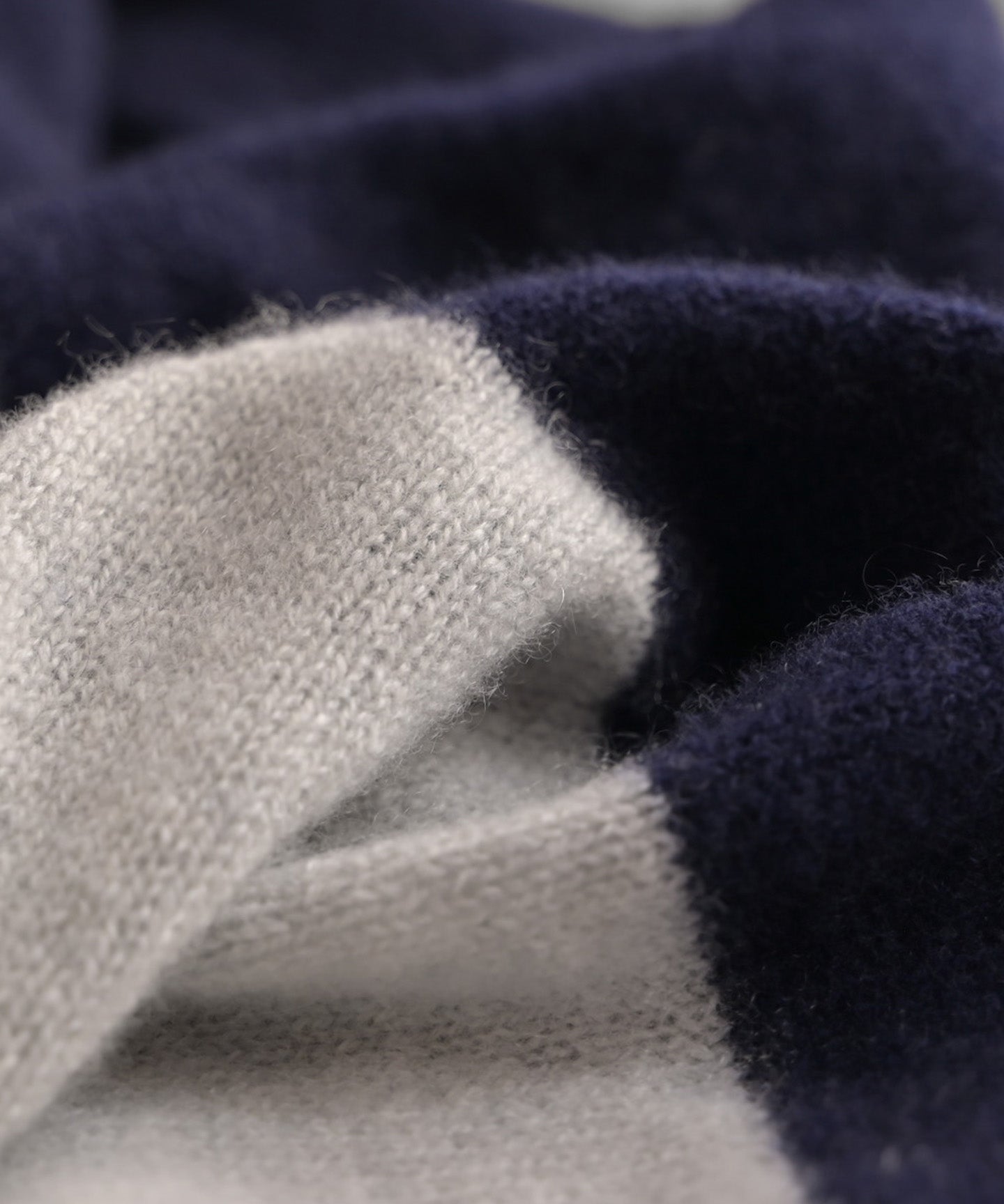 カシミヤ100％のスヌードツートンカラー（CAA-044） – WOOL STUDIO