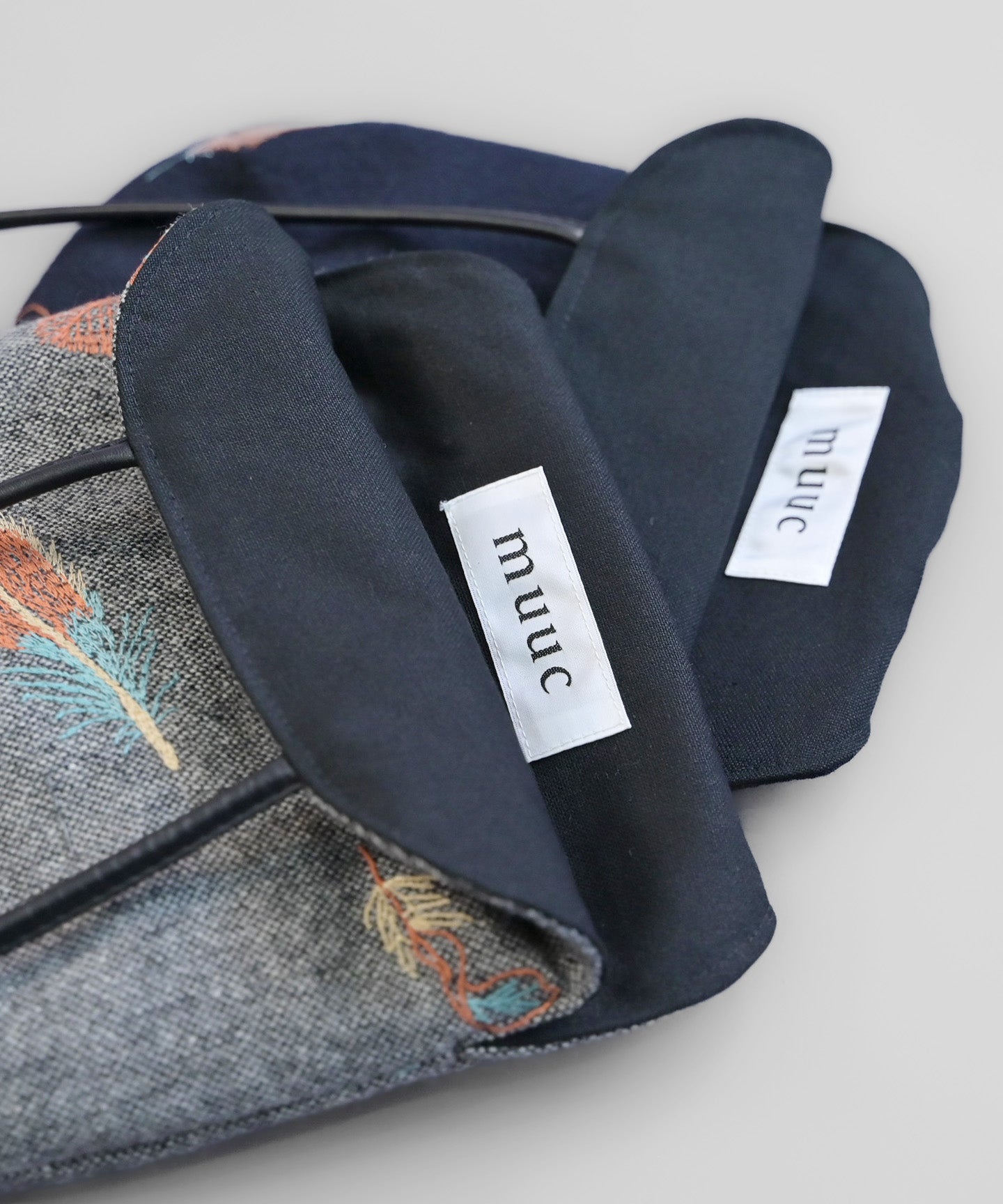 ウールヘリンボーン 花柄刺繍のミニサイズバッグ (BAG029) – WOOL STUDIO