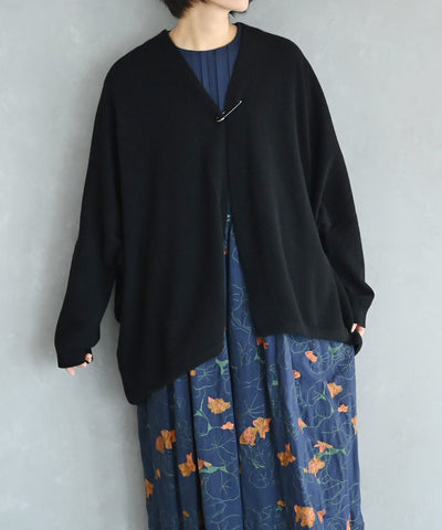 〈希少な素材〉〈最高級15.5マイクロン長極細メリノウール100%〉〈ユニセックス〉ウルグアイウールのジャケットカーディガン (muc420)