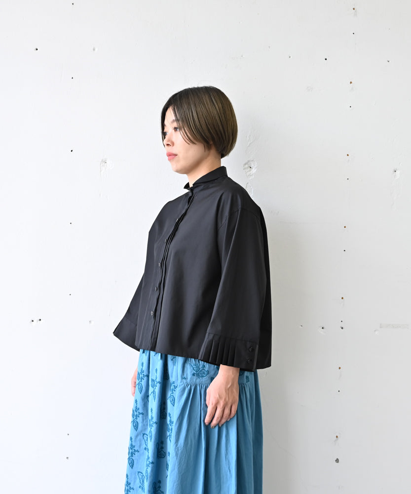 遠州織物〉〈ブロード生地〉フロントタック プリーツ八分袖ブラウス