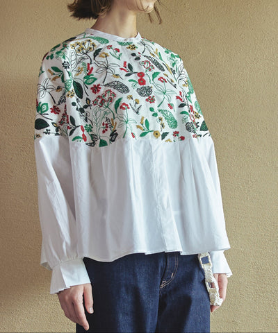筆記帳刺繍ヨーク切り替えブラウス (mun102)