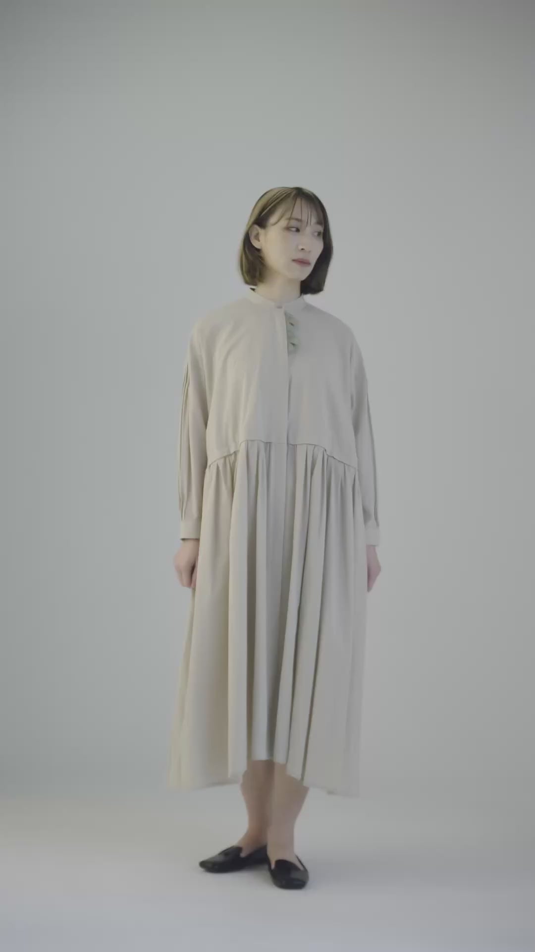 花モチーフ付きコットンローンワンピース (mul610) – WOOL STUDIO